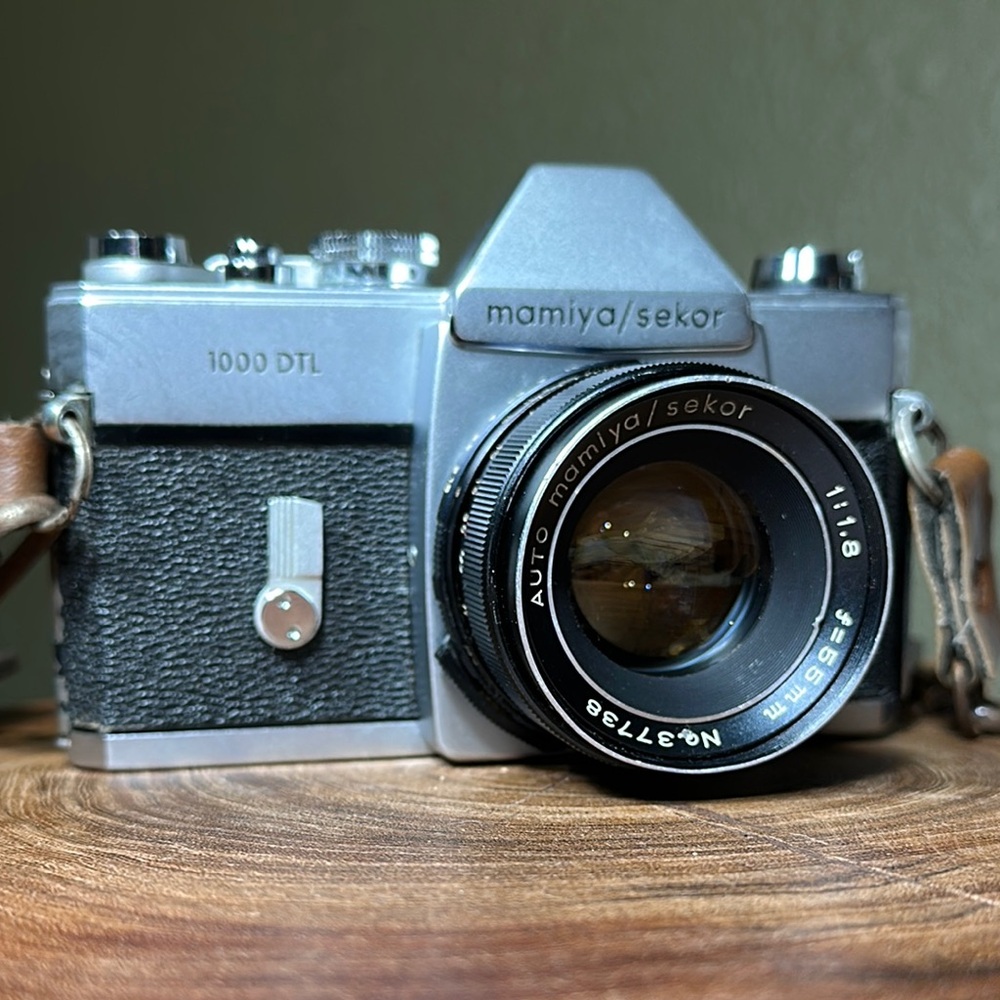 MAMIYA/SEKOR 1000 DTL 35mm SLR Camera with 55mm f/1.8 Lens